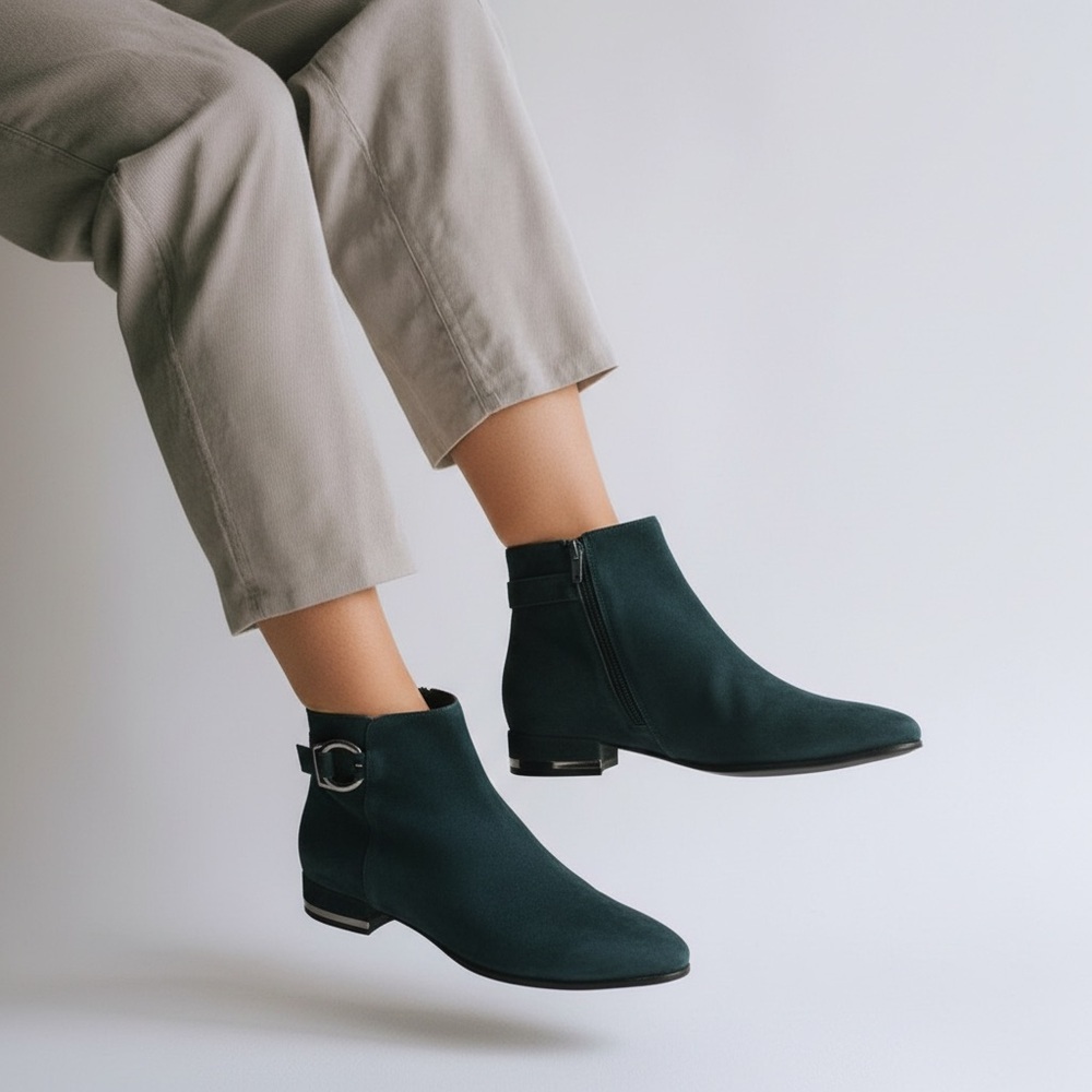 Vaneli Navy Suede Ankle Booties Size 7 Wide